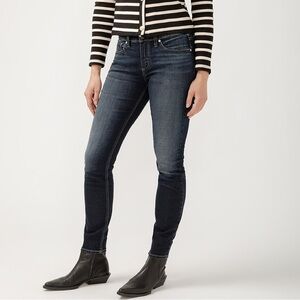 Ladies Silver Jeans Co, Midrise Suki Skinny Jeans. Size 30